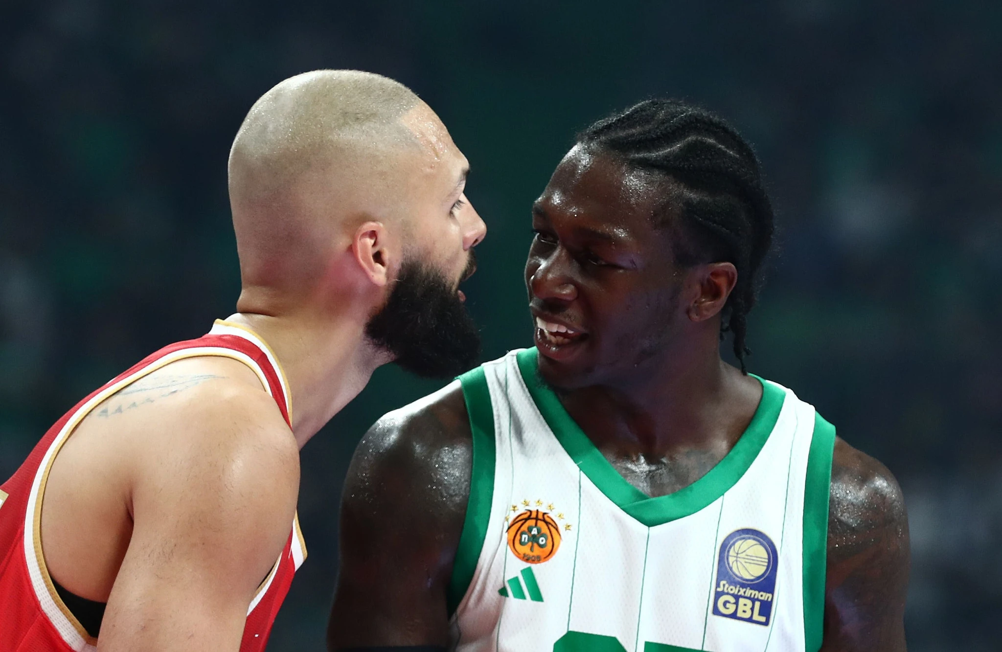 Όλα τα βλέμματα στραμμένα στο ΣΕΦ, για την αναμέτρηση ανάμεσα σε Ολυμπιακό και Παναθηναϊκό / Πηγή: ΙΝΤΙΜΕ