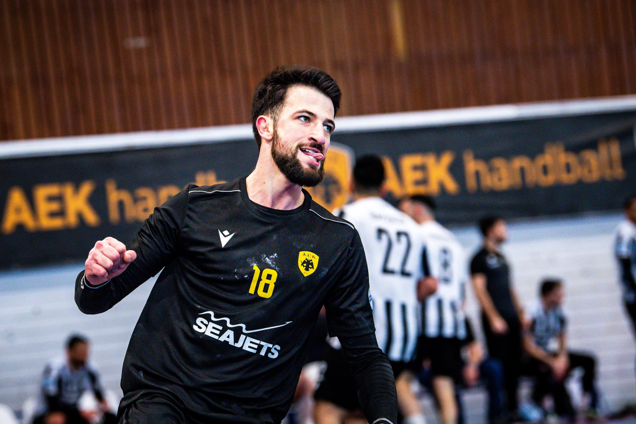 Ο Τοριάνι της ΑΕΚ πανηγυρίζει στο ματς με τον ΠΑΟΚ / Πηγή: Intime