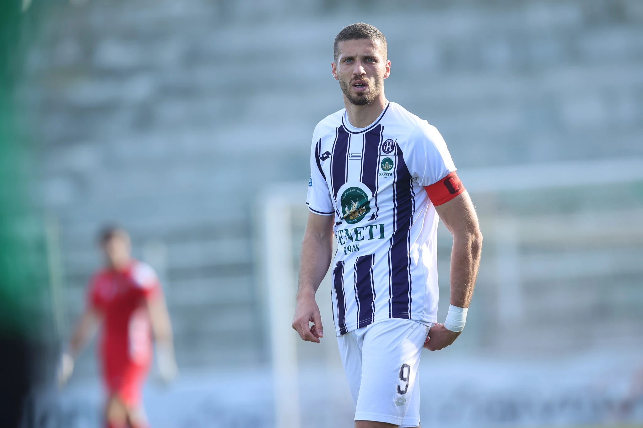 Ο αρχηγός του Ηρακλή, Κρίστιαν Κούστα πανηγυρίζει την άνοδο με τον Γηραιό / Πηγή: Eurokinissi