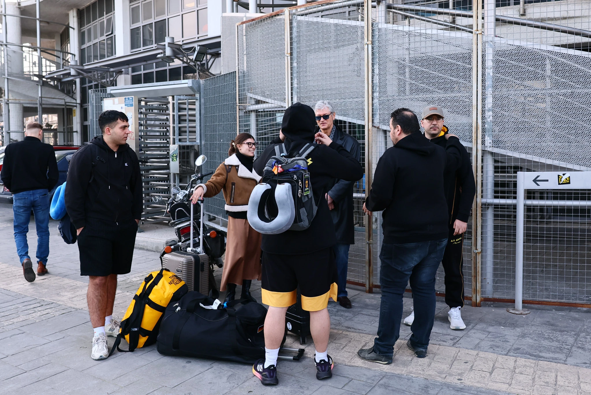 Η αποστολή του Άρη γύρισε στη βάση της μετά την περιπέτεια στο Άμπου Ντάμπι / Πηγή: Eurokinissi