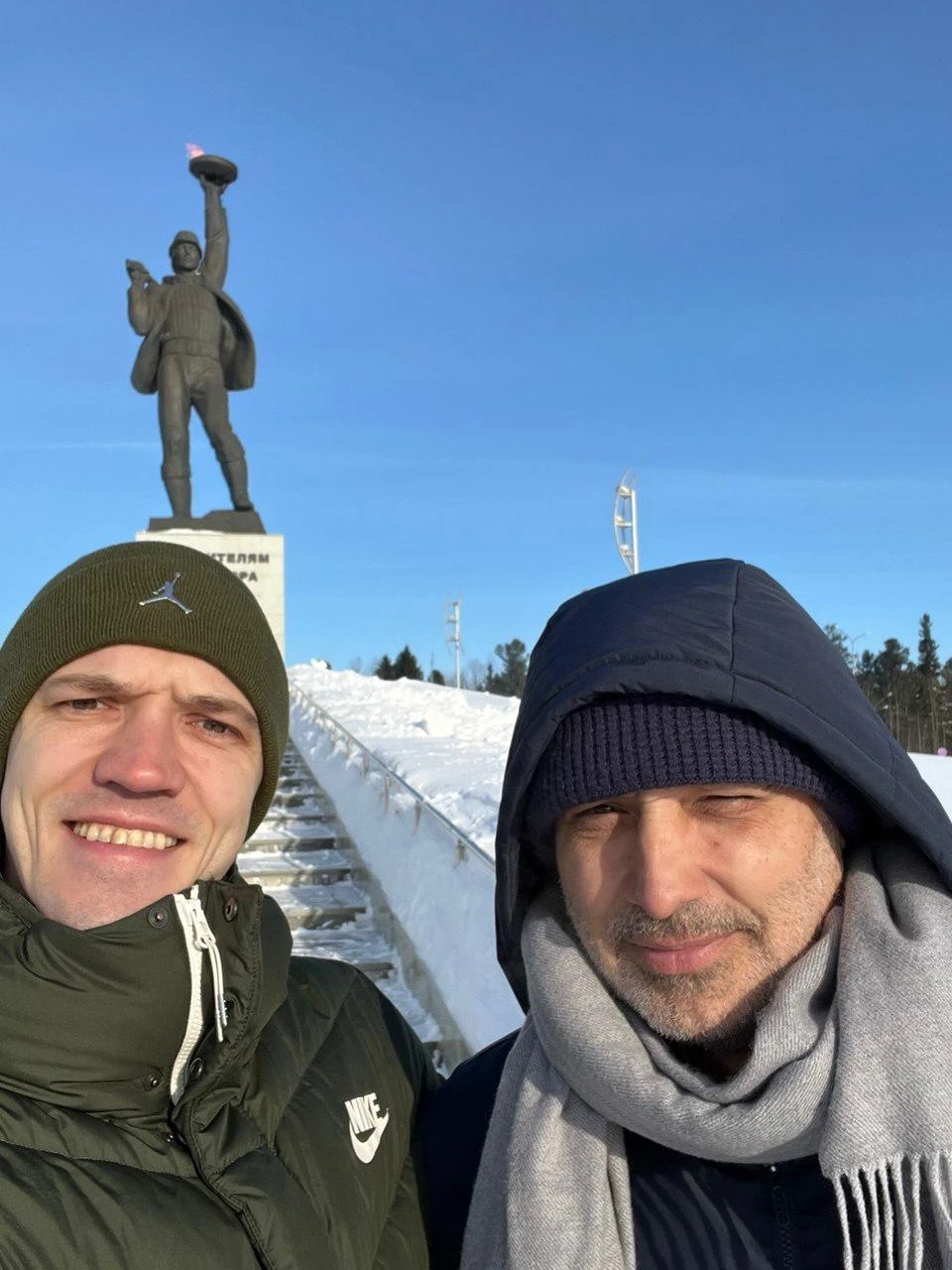 O Σέμεν Αντόνοφ και ο Ζόραν Λούκιτς στο&nbsp;Νιζνεβάρτοσκ @Σέμεν Αντόνοφ