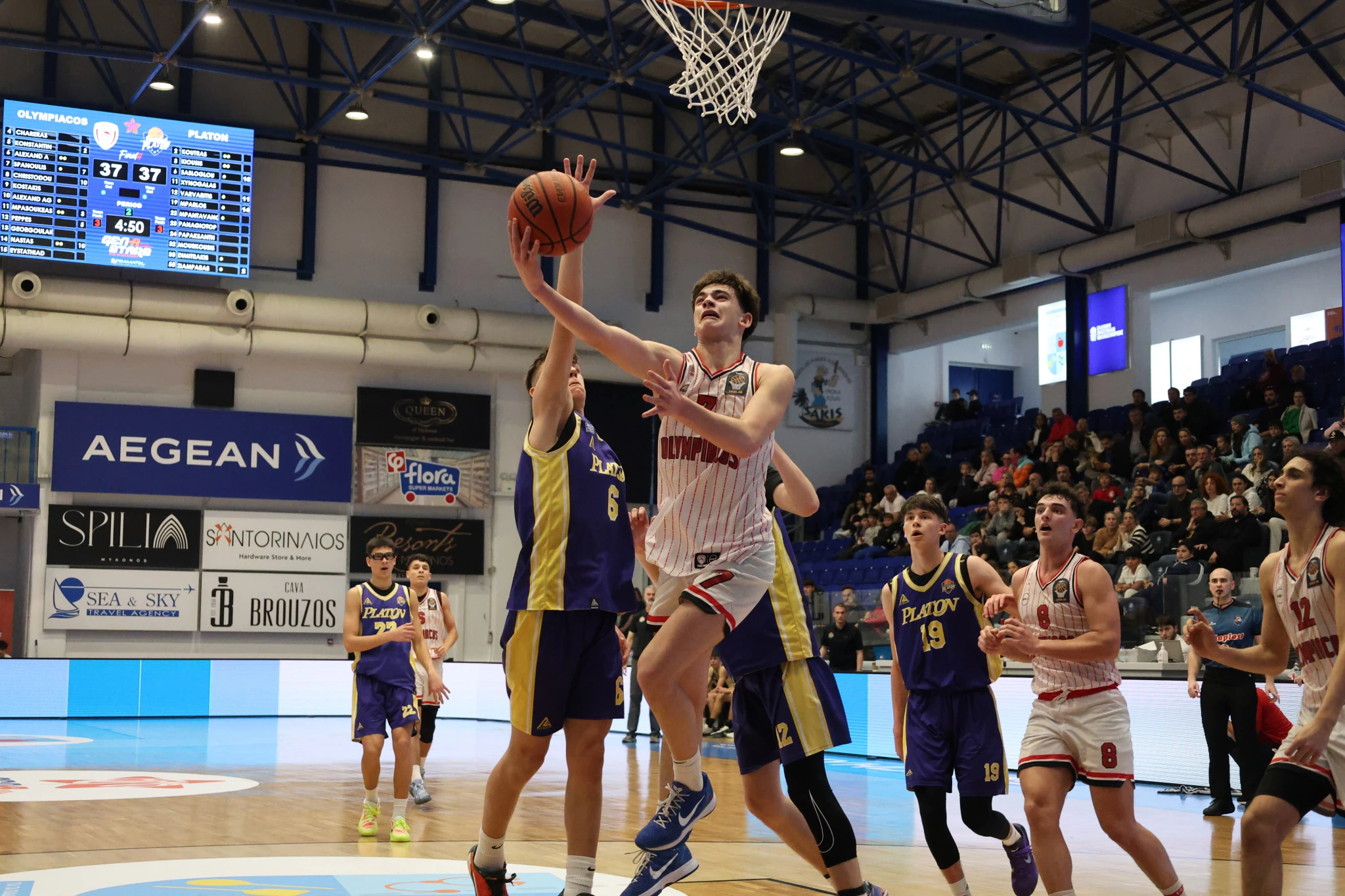 Ένα άρτια εκτελεσμένο λέι απ από τον Θανάση Σπανούλη / Πηγή: Αργυρώ Κουκά