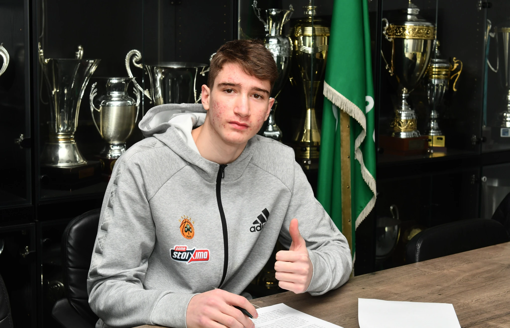 Φωτογραφία απ