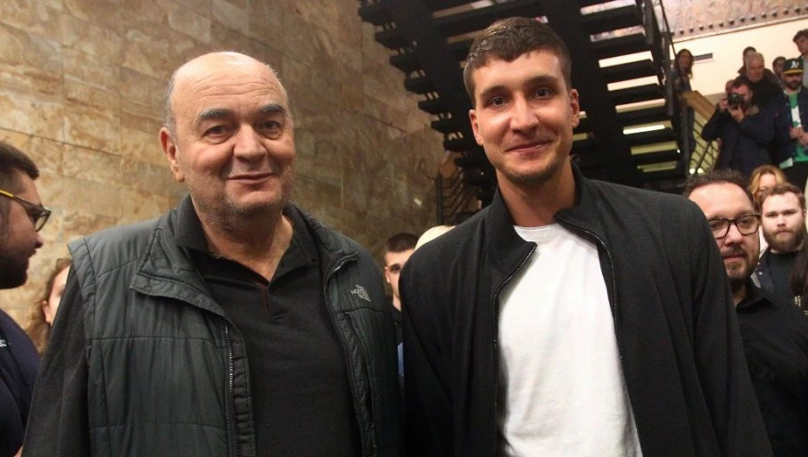 Βουγιόσεβιτς και Μπογκντάνοβιτς συναντιούνται ξανά μετά το 2104, στην πρεμιέρα του ντοκιμαντέρ "Γκρου"