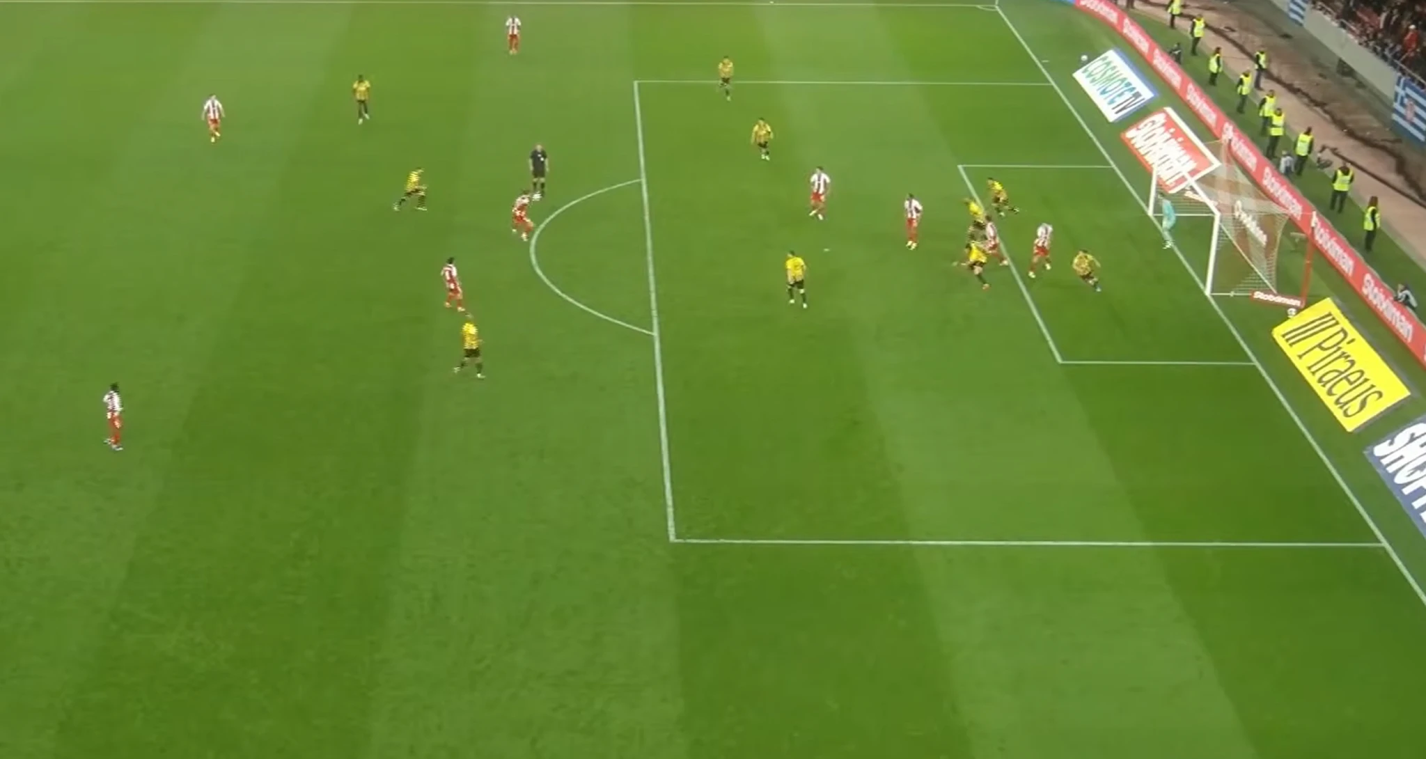 Ο&nbsp;Πενράις καλύπτει σε πρώτο χρόνο τον Πιρόλα / Screenshot