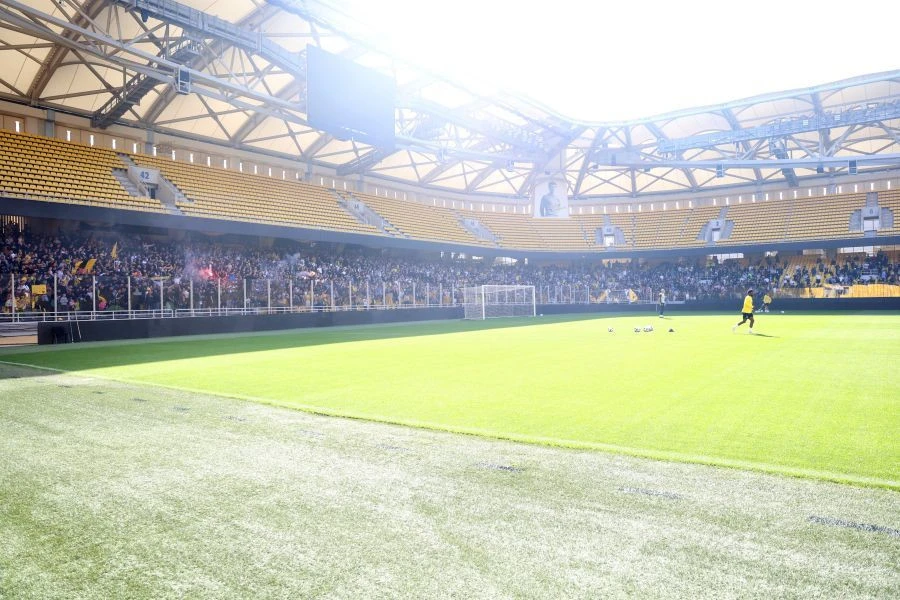 Κόσμος της ΑΕΚ στην προπόνηση στη Νέα Φιλαδέλφεια