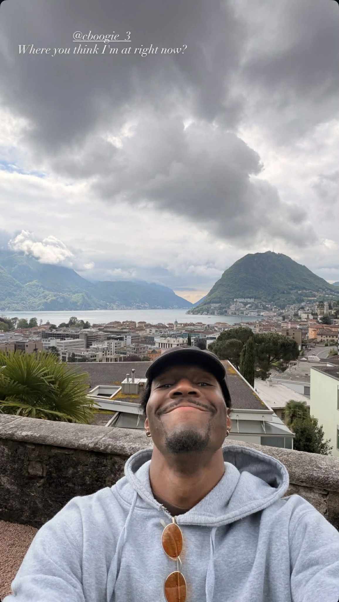 Εικόνες από το ταξίδι του Χέιζ-Ντέιβις στην Ελβετία