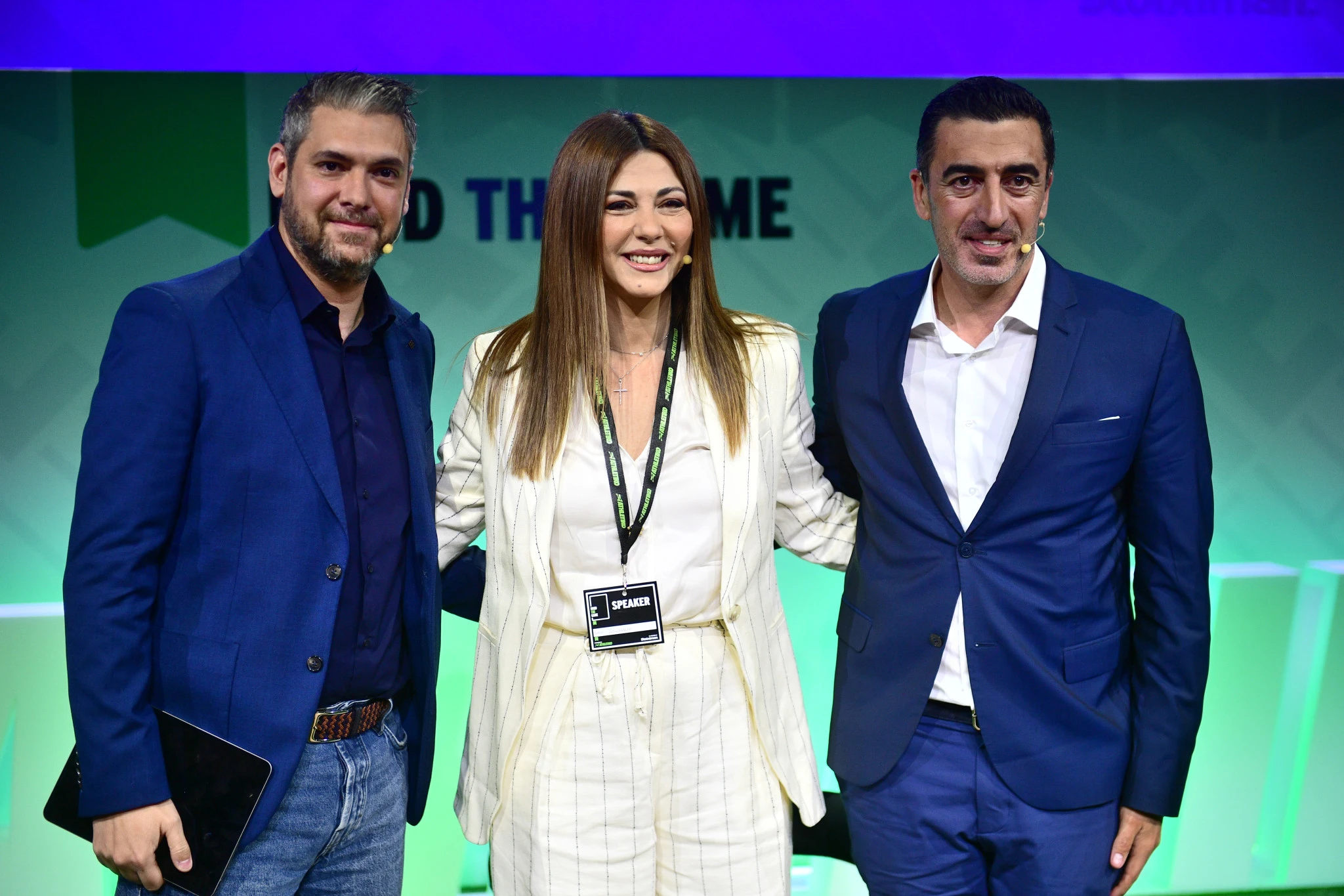 Ο Αντώνης Σαούλης με την Σοφία Ζαχαράκη και τον Νίκο Φλίγκο στο συνέδριο του Athletiko/ Πηγή: Eurokinissi