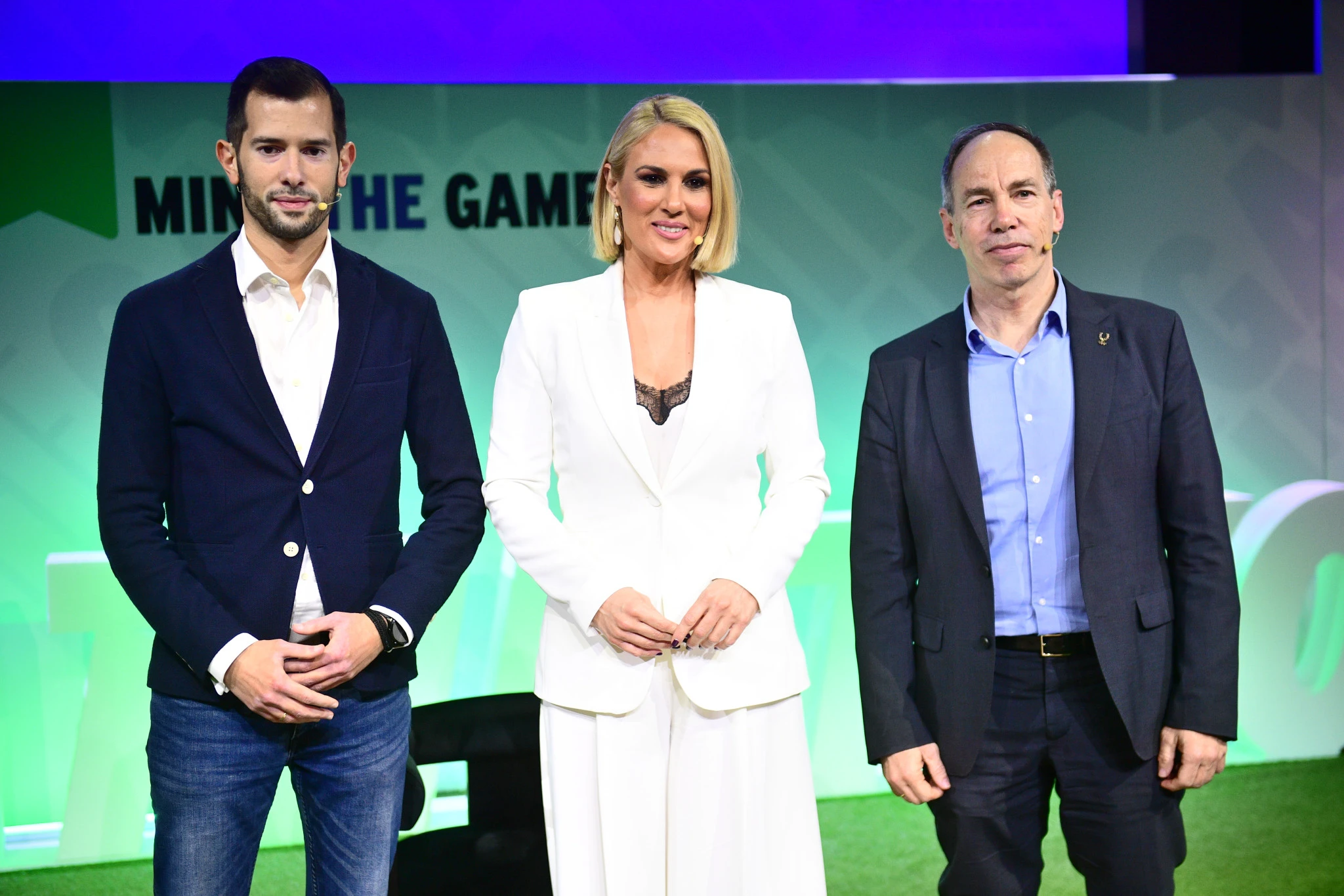 Ο Πάνος Γιαννίσης, ο Γιώργος Μαυρωτάς με την Ντόρα Κουτροκόη στο συνέδριο του Athletiko/ Πηγή: Eurokinissi