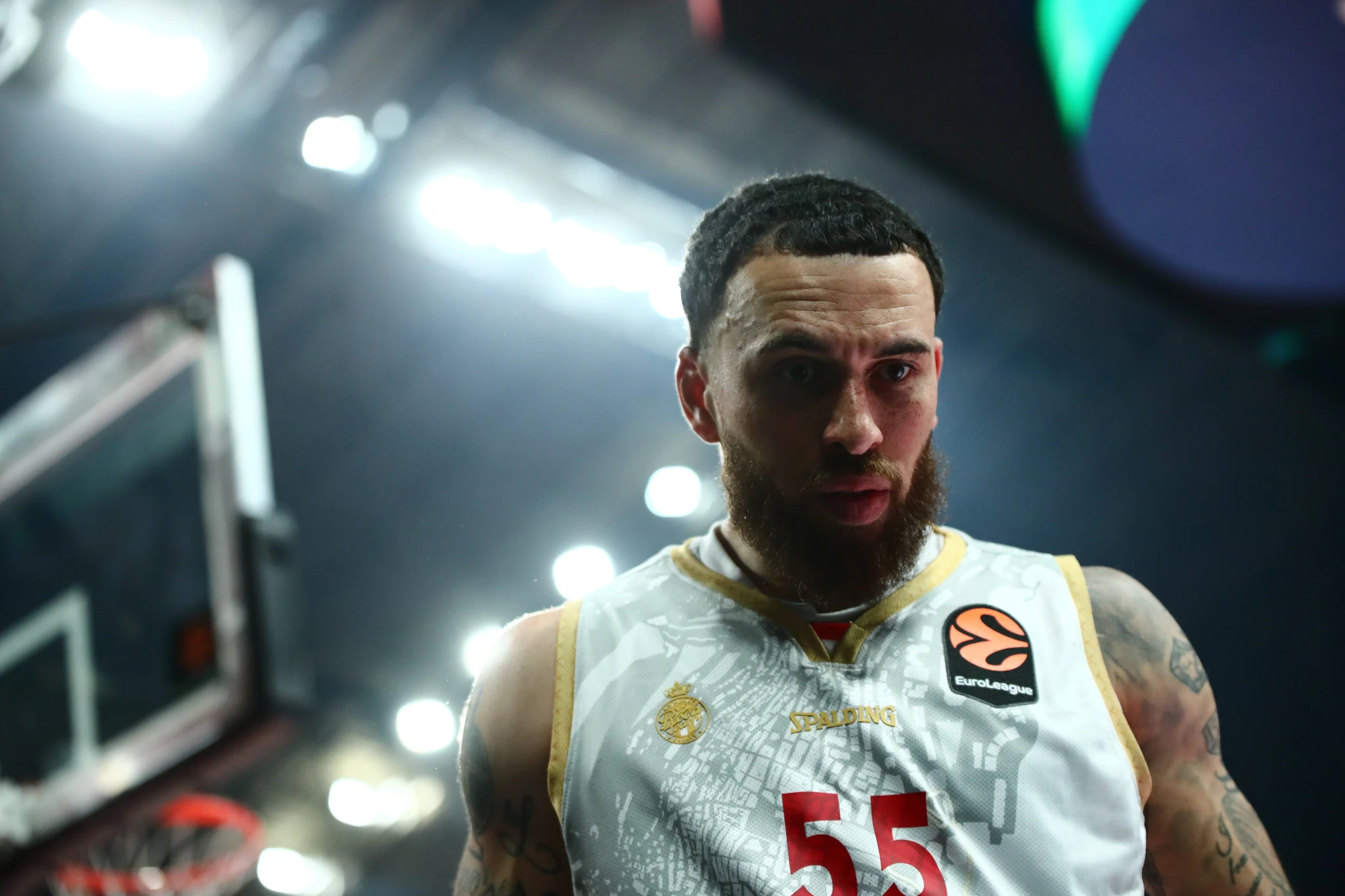 Το ανήσυχο βλέμμα του Μάικ Τζέιμς / Πηγή: Eurokinissi