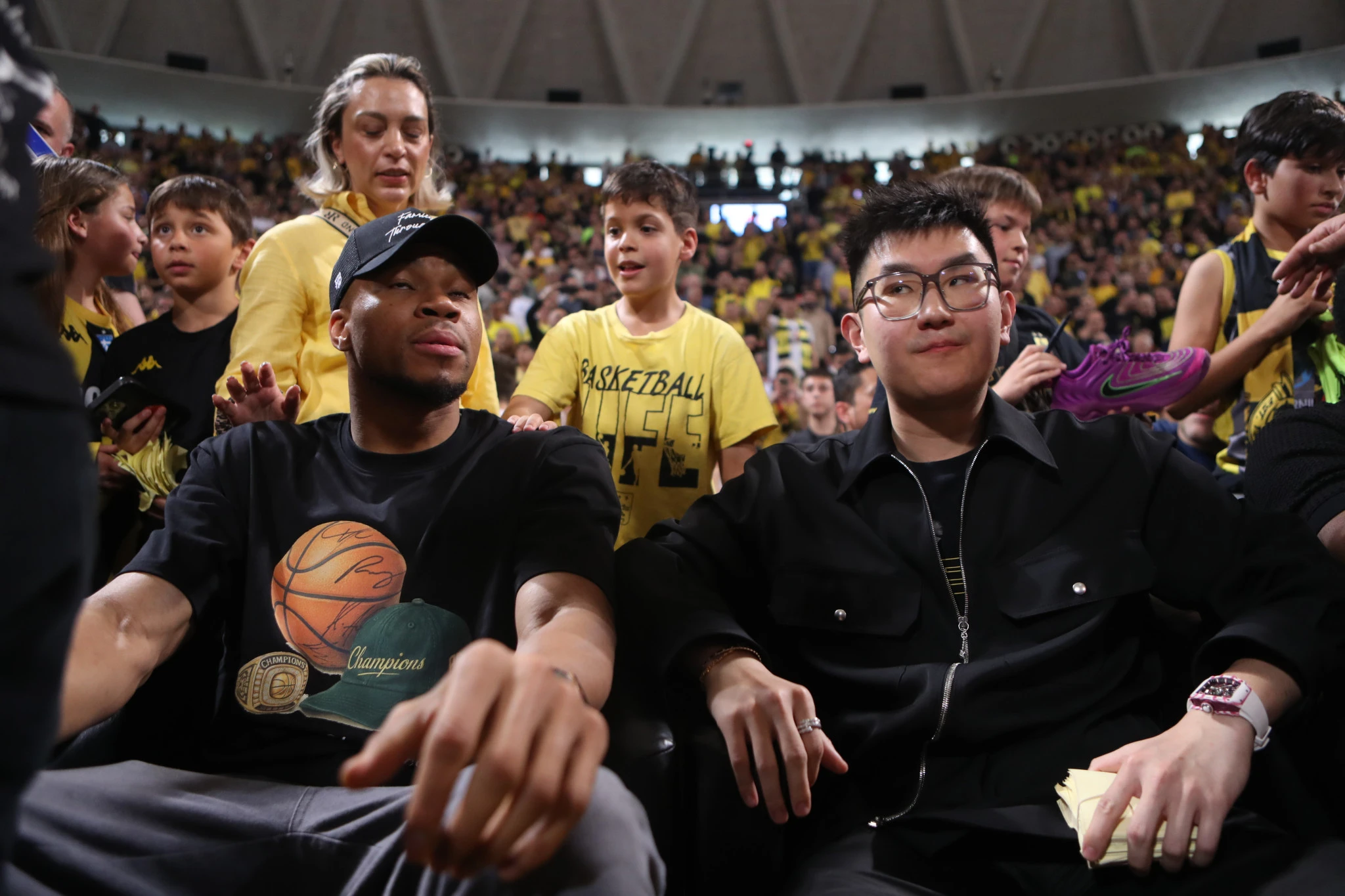 Ο Γιάννης Αντετοκούνμπο με τον Ρίτσαρντ Σιάο στο Αλεξάνδρειο/Πηγή: Eurokinissi