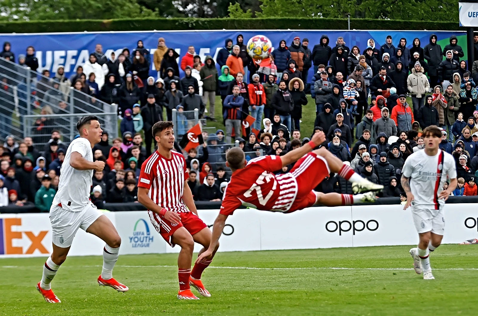 Το απίθανο «ψαλιδάκι» του Μπακούλα στον τελικό με τη Μίλαν / Πηγή: Intime