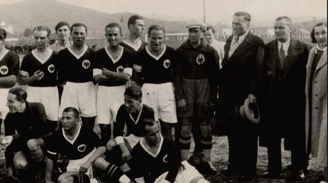 Ο Δικέφαλος Αετός με την κλασσική «ασπρόμαυρη» εμφάνιση/ Πηγή:paokfc