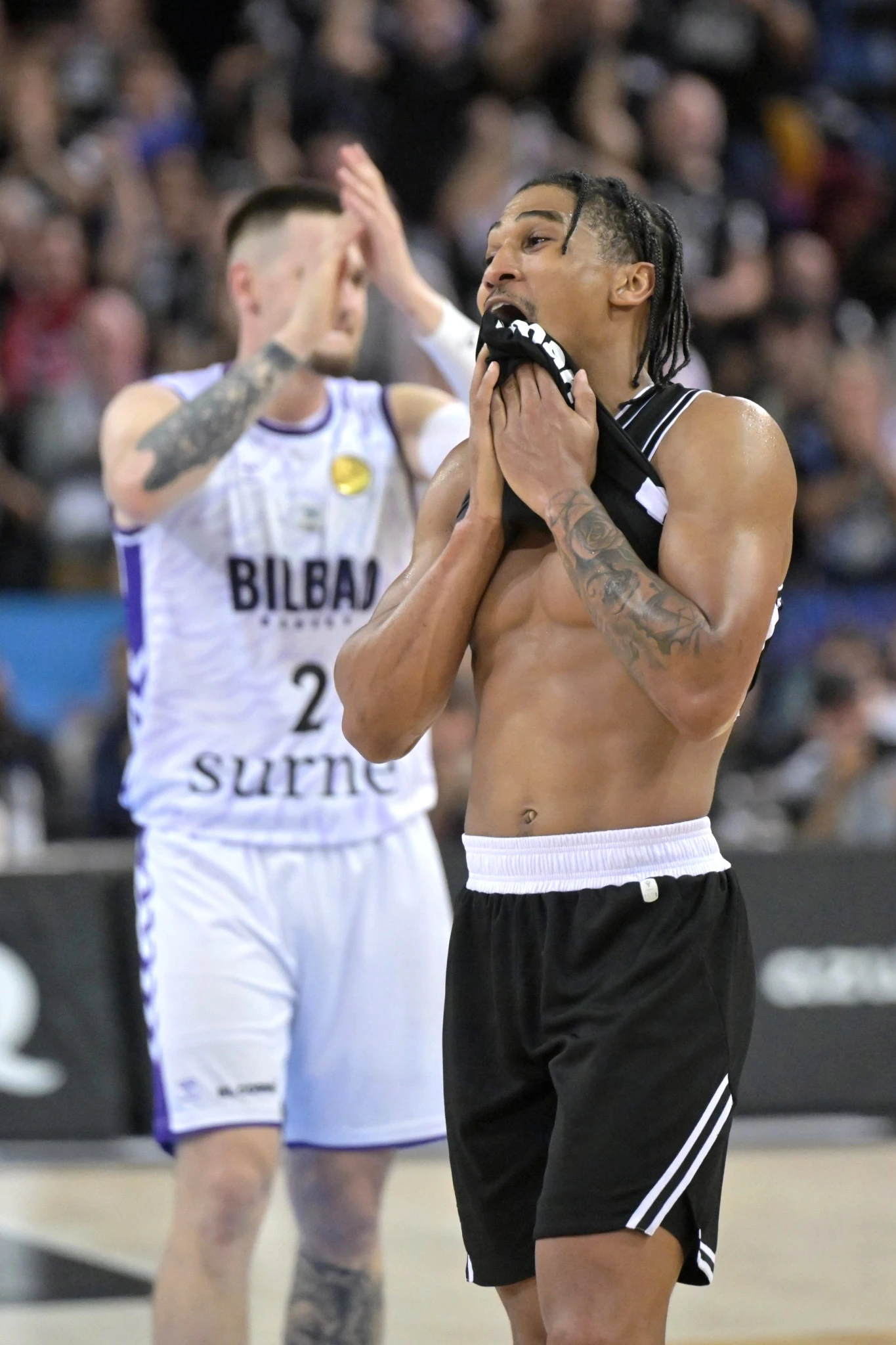 Ο Μπριν Ταϊρί δεν μπορεί να πιστέψει πως χάθηκε το τρόπαιο για το ΠΑΟΚ / Πηγή: Intime