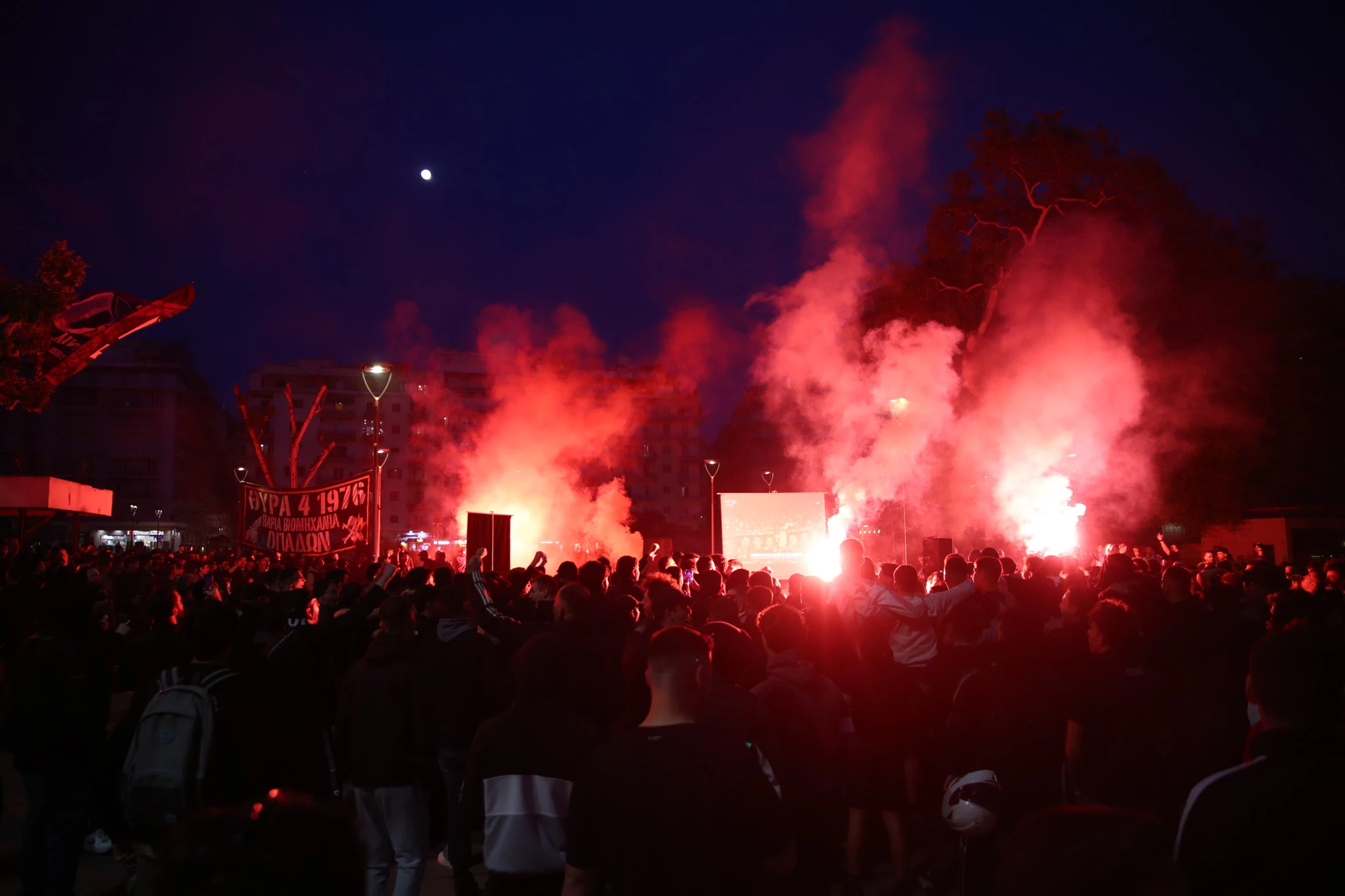 «Χαμός» από τους οπαδούς του ΠΑΟΚ / Πηγή: Eurokinissi