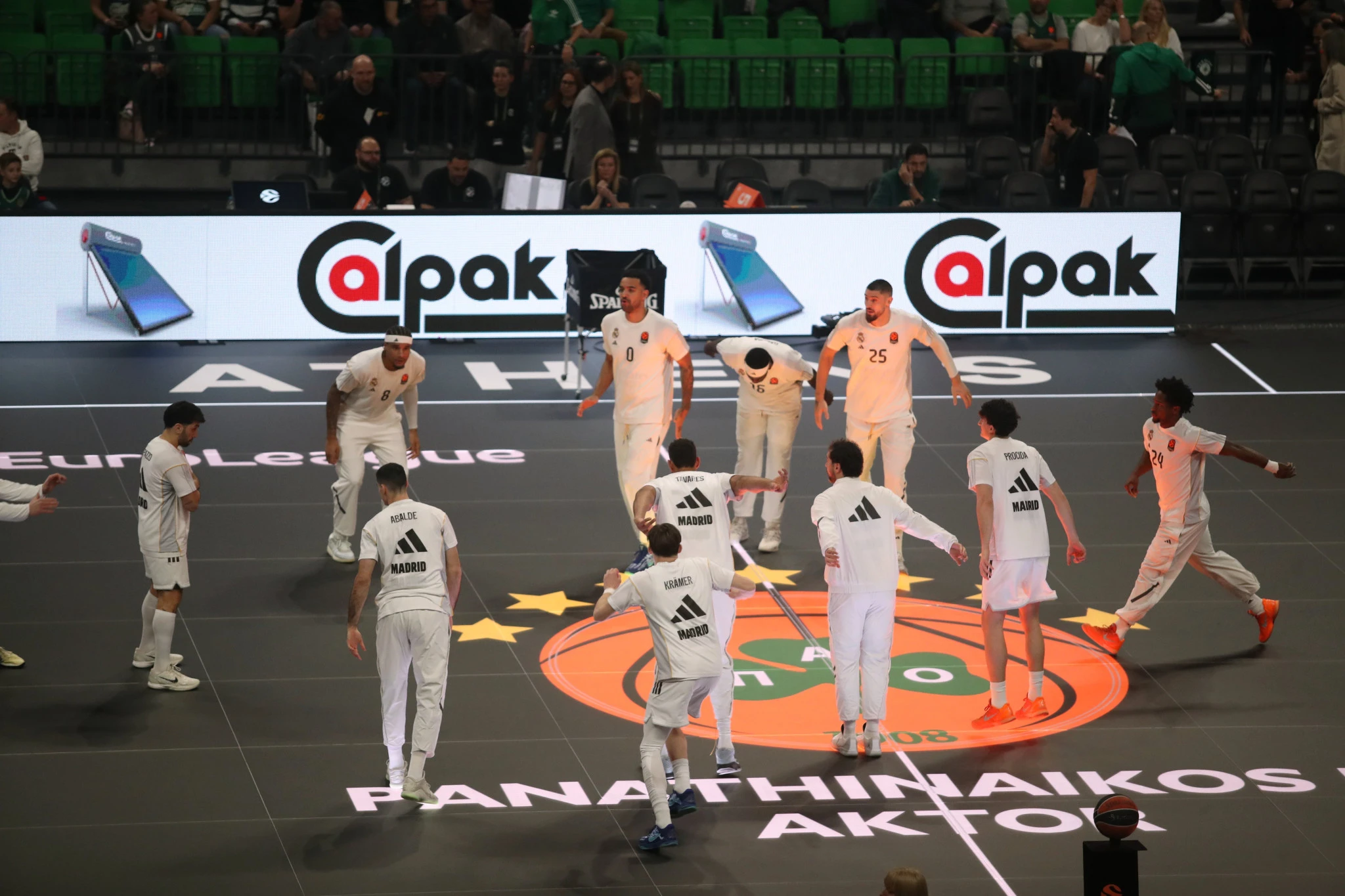 Η Ρεάλ Μαδρίτης παρουσιάζεται στο Telekom Center Athens / Πηγή: ΙΝΤΙΜΕ