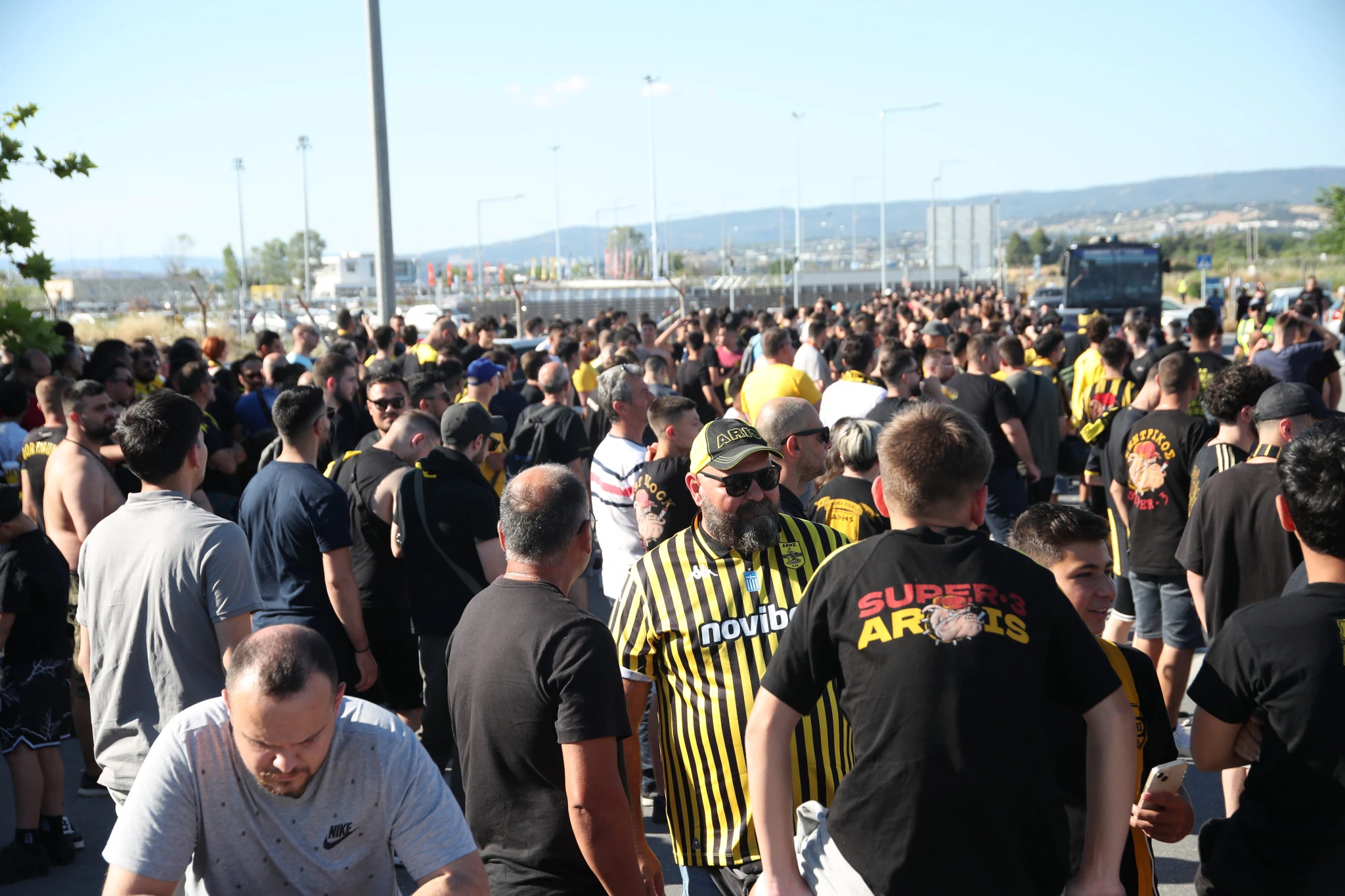 Ο κόσμος του Άρη στην άφιξη του Βασίλη Σπανούλη / πηγή: eurokinissi