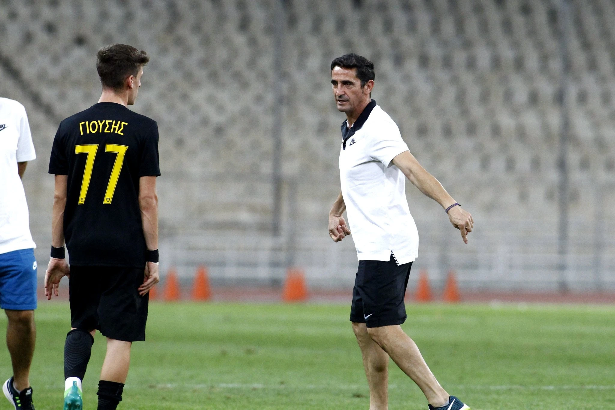 Ο Μανόλο Χιμένεθ με τον Χρήστο Γιούση στην ΑΕΚ/Πηγή: Eurokinissi