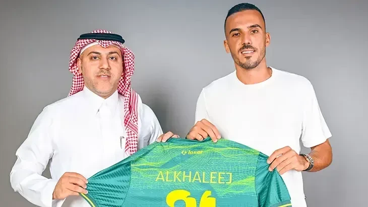 Ο&nbsp;Δημήτρης Κουρμπέλης στην&nbsp;Αλ Καλίτζ