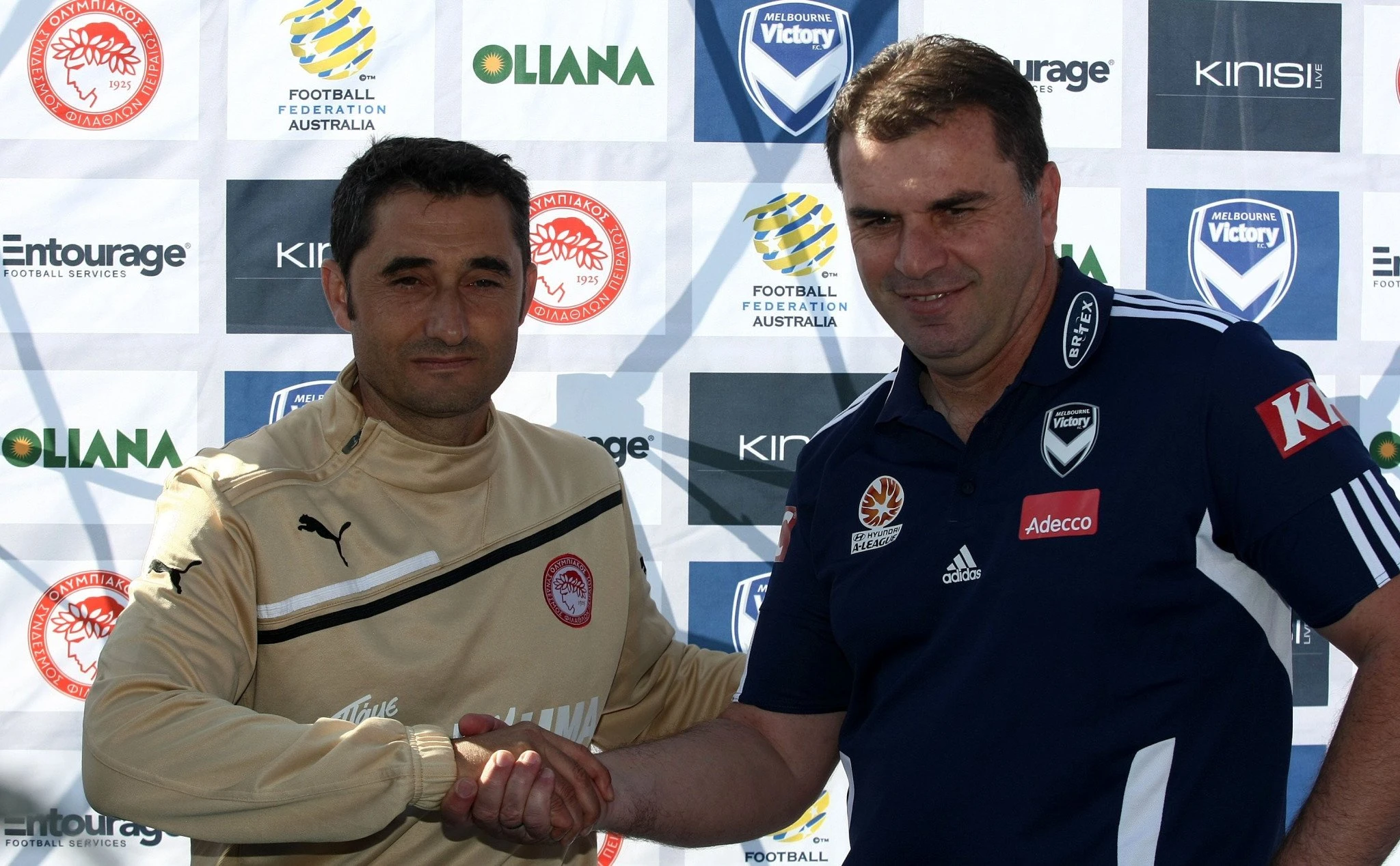 Ο&nbsp;Άγγελος Ποστέκογλου με τον Ερνέστο Βαλβέρδε/Πηγή: Intime