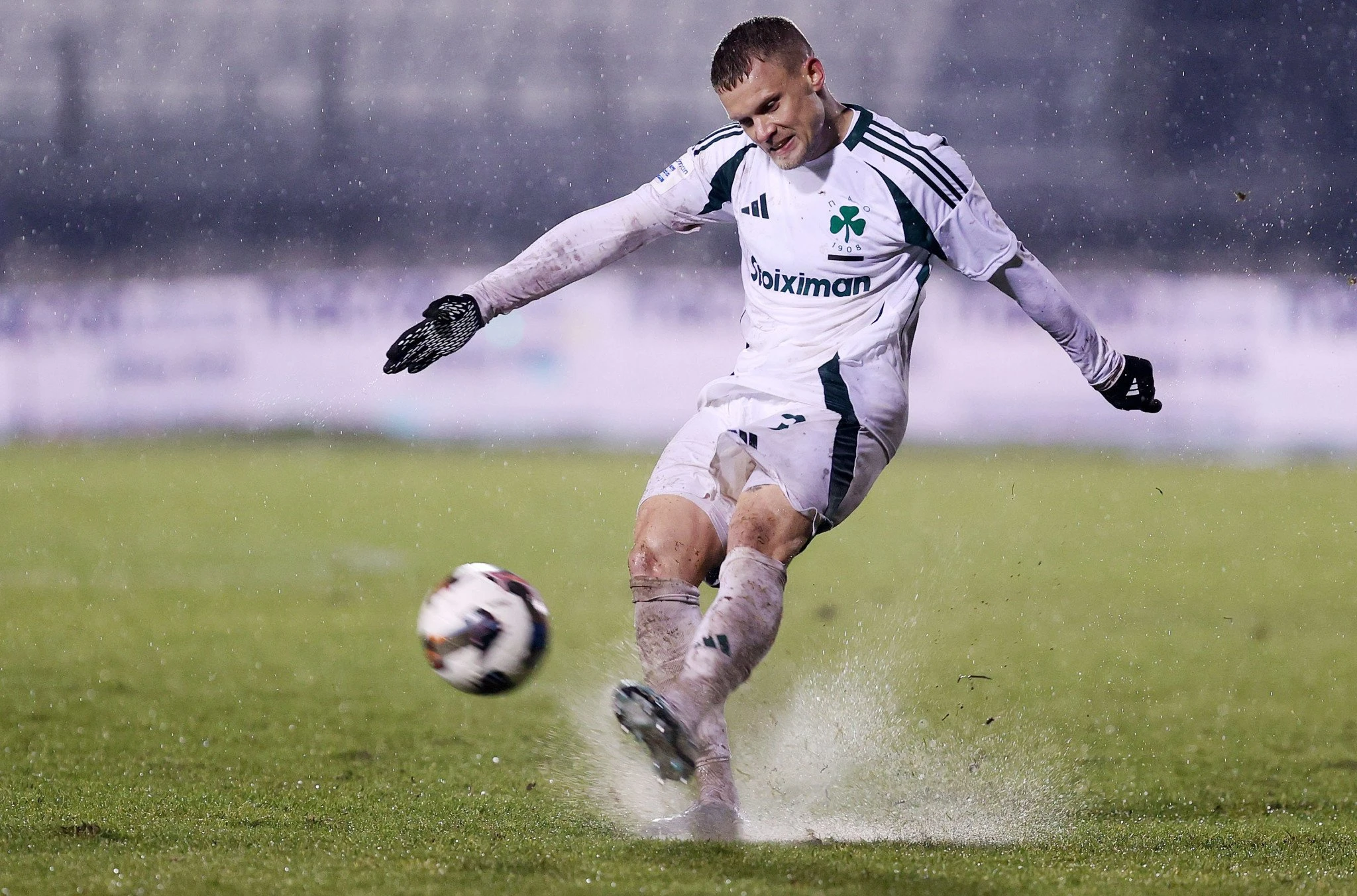 Ένα «καλό» ματς έκανε φέτος ο Φίλιπ Μαξ με τη φανέλα του Παναθηναϊκού κι αυτή ήταν στη... λιμνοθάλασα των Σερρών στις 12 Ιανουαρίου - ΠΗΓΗ: ΙΝΤΙΜΕ