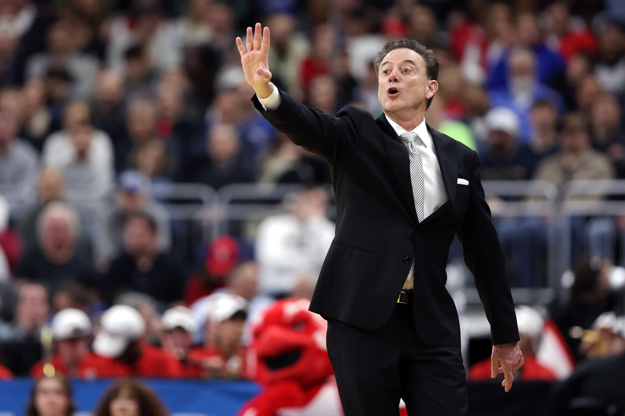 Ο Ρικ Πιτίνο στους πάγκους του NCAA, κάνει όσο περνούν τα χρόνια όλο και πιο αισθητή την παρουσία του / Πηγή: Getty Images