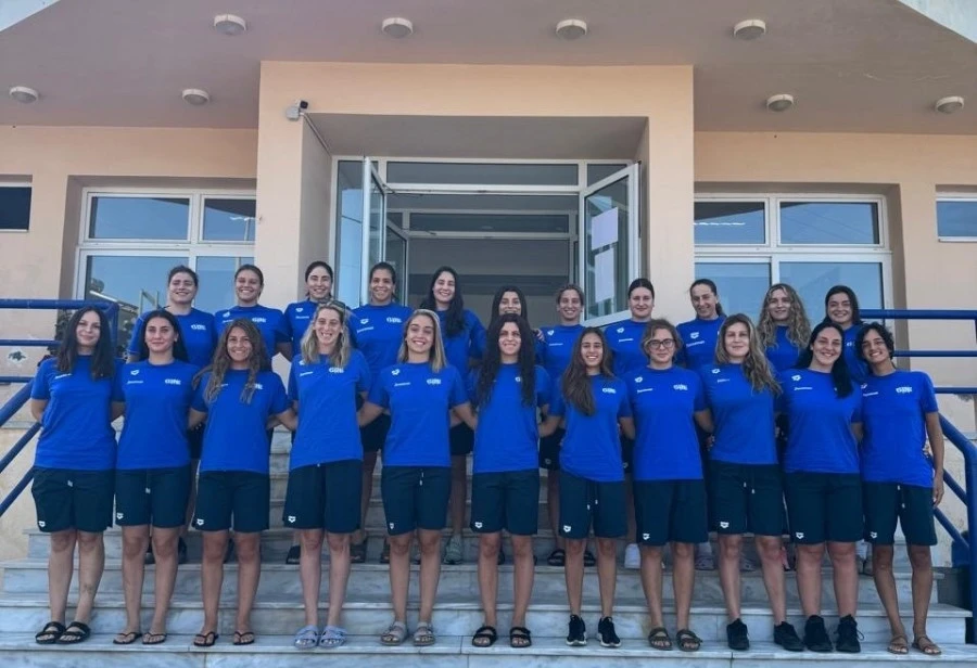 Η Εθνική πόλο γυναικών στο δημοτικό κολυμβητήριο της Κυπαρισσίας / Πηγή: ΚΟΕ