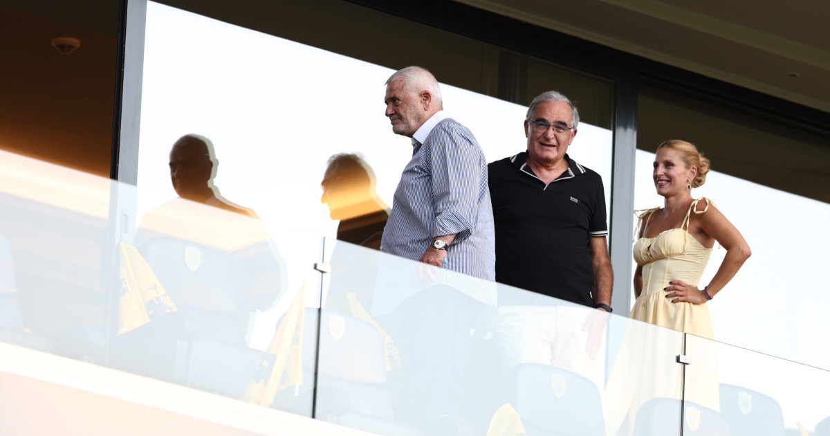 Στη Νέα Φιλαδέλφεια για το ΑΕΚ-ΛΑΣΚ ο Δημήτρης Μελισσανίδης (photo)