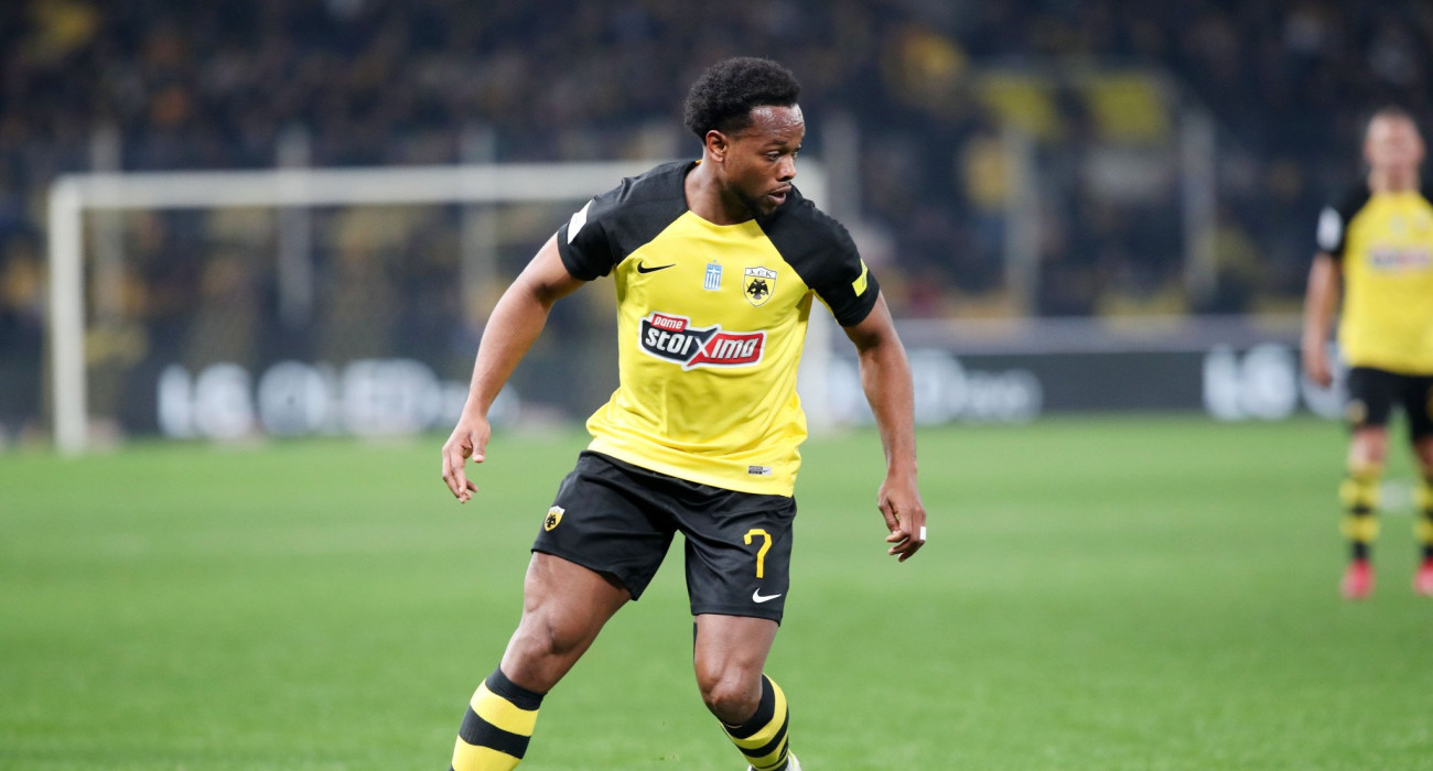 Ο Λιβάι Γκαρσία με την φανέλα της ΑΕΚ/ Πηγή: Intime