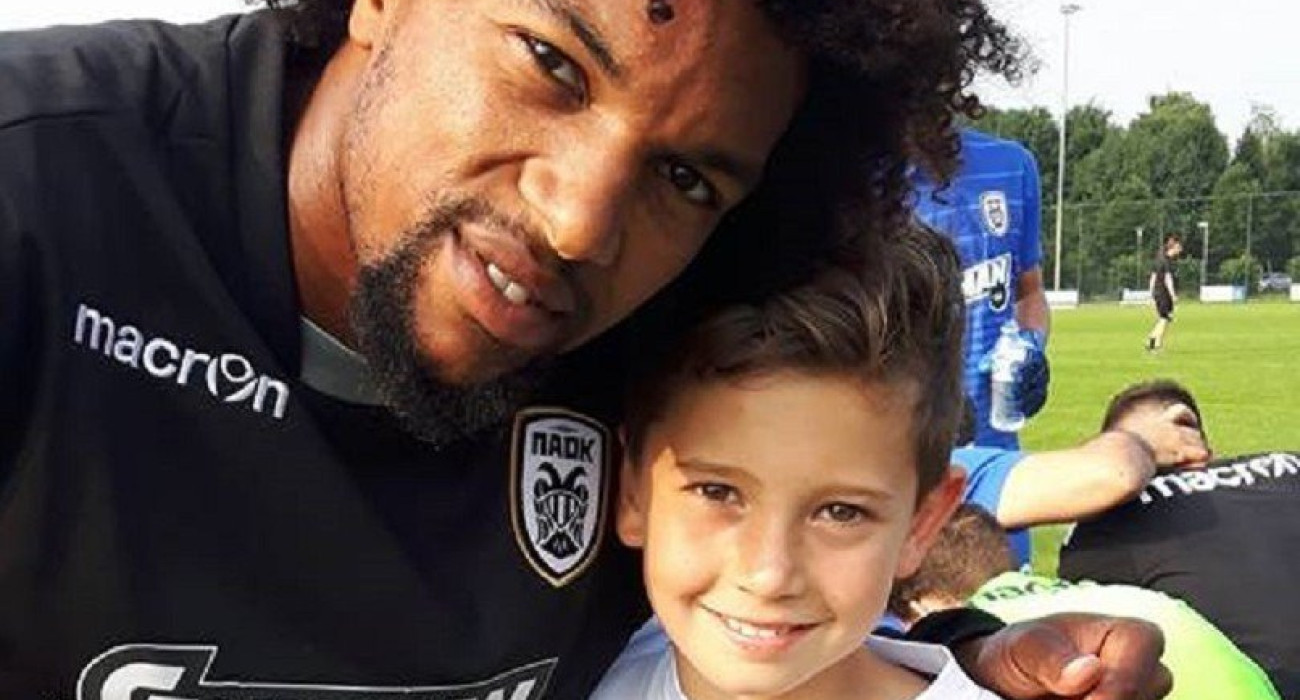 Καρέτσας με ίνδαλμα τον Κωνσταντέλια και αγάπη του τον ΠΑΟΚ (vid, pic)