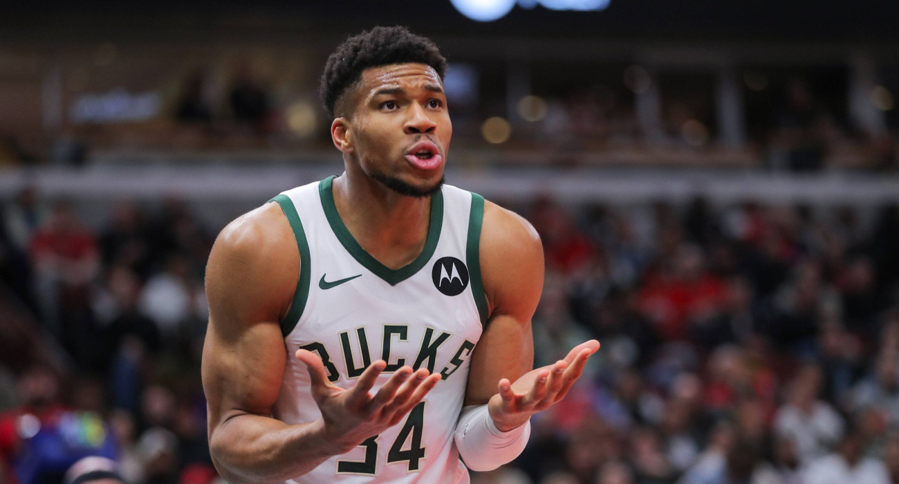 O Γιάννης Αντετοκούνμπο με την φανέλα των Μιλγουόκι Μπακς / Πηγή: Imago