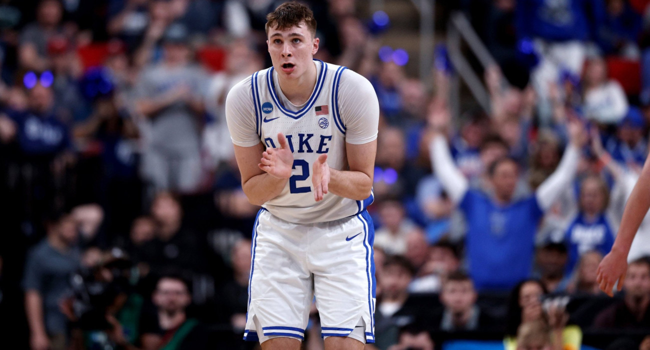 Ο Κούπερ Φλαγκ έρχεται για να κατακτήσει το μπάσκετ! (vid)