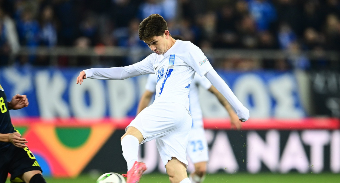 Ο Κωνσταντίνος Καρέτσας με την εθνική Ελλάδας/ Πηγή: Intime