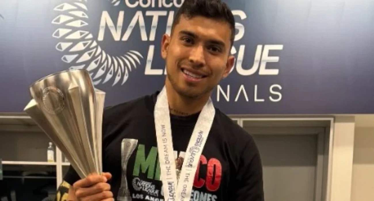 Επεισόδια, φωτιές και δακρυγόνα «διώχνουν» το Μεξικό του Πινέδα από το κέντρο του Λος Άντζελες