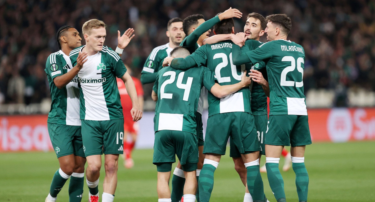 Οι παίκτες του Παναθηναϊκού πανηγυρίζουν ένα εφετινό γκολ του Νεμάνια Μαξίμοβιτς - ΠΗΓΗ: INTIME