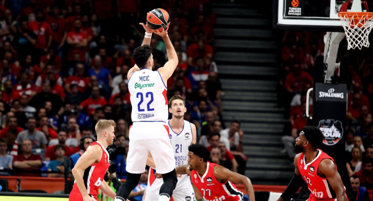 Η EuroLeague καλωσόρισε πίσω των Μίτσιτς με το τρίποντο κόντρα στον Ολυμπιακό (video)