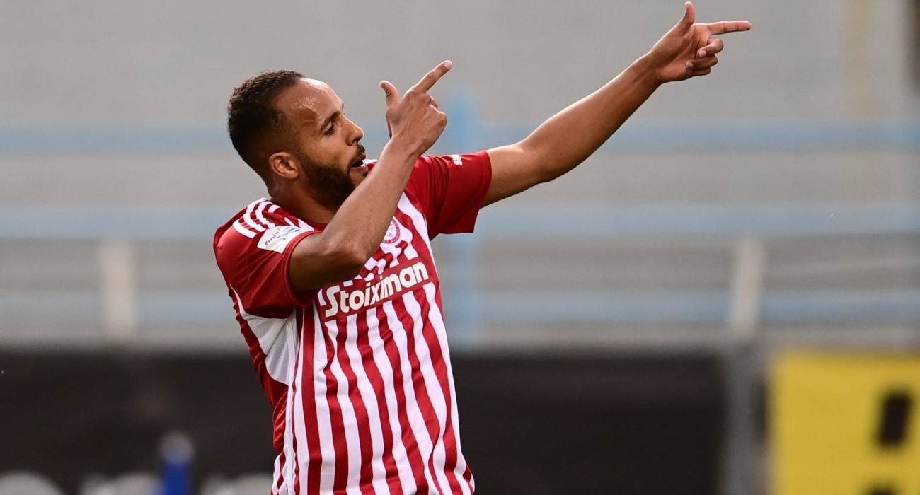 Υπέγραψε με τη Ναντ στα 38 του χρόνια ο Ελ Αραμπί