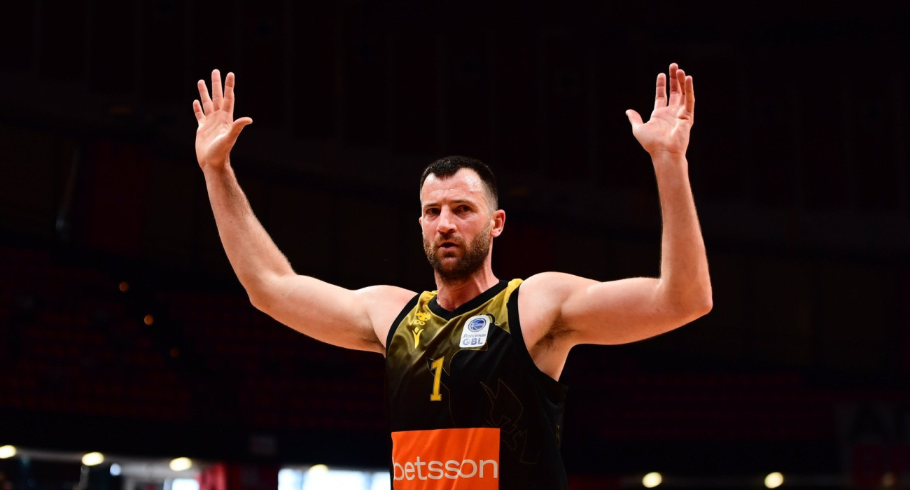 Σκορδίλης: «Εύκολη η απόφαση να μείνω στη ΑΕΚ - Ο κόσμος θα μας χαίρεται ξανά»