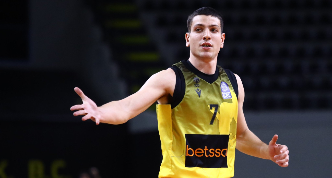 Η σχέση ΑΕΚ και Φλιώνη έγινε πιο δυνατή μέσα από δυσκολίες