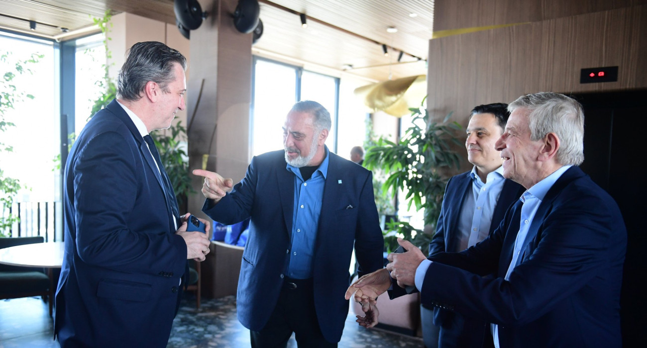 Τσάκος: «Μας συμφέρει να μην έχει air condition το ΣΕΦ, νερά πουλάμε»