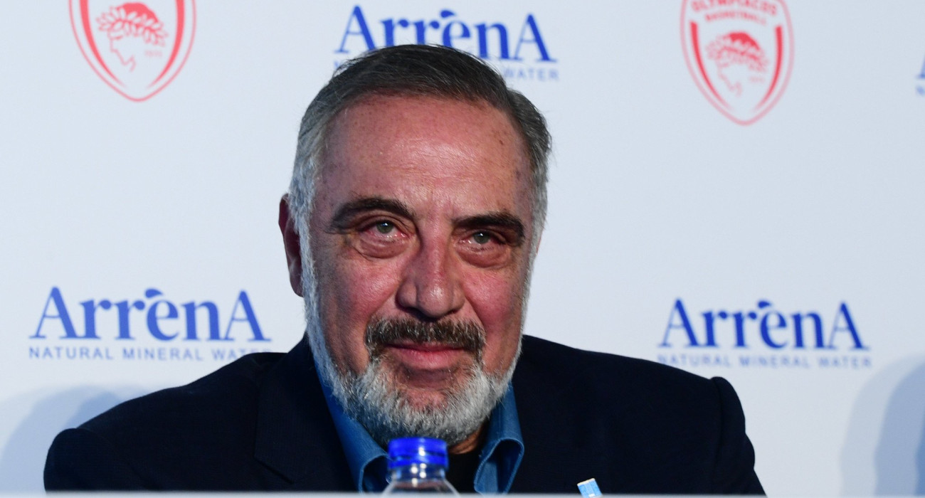 Τσάκος: «Το Red Arrena ταιριάζει στο ΣΕΦ»