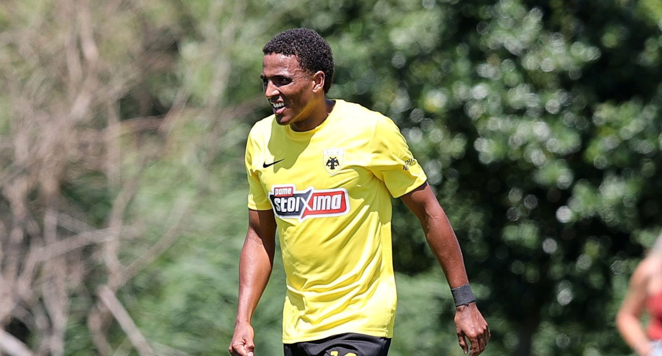 Ο Νίκλας Ελίασον σε φιλικό της ΑΕΚ / Πηγή: Intime