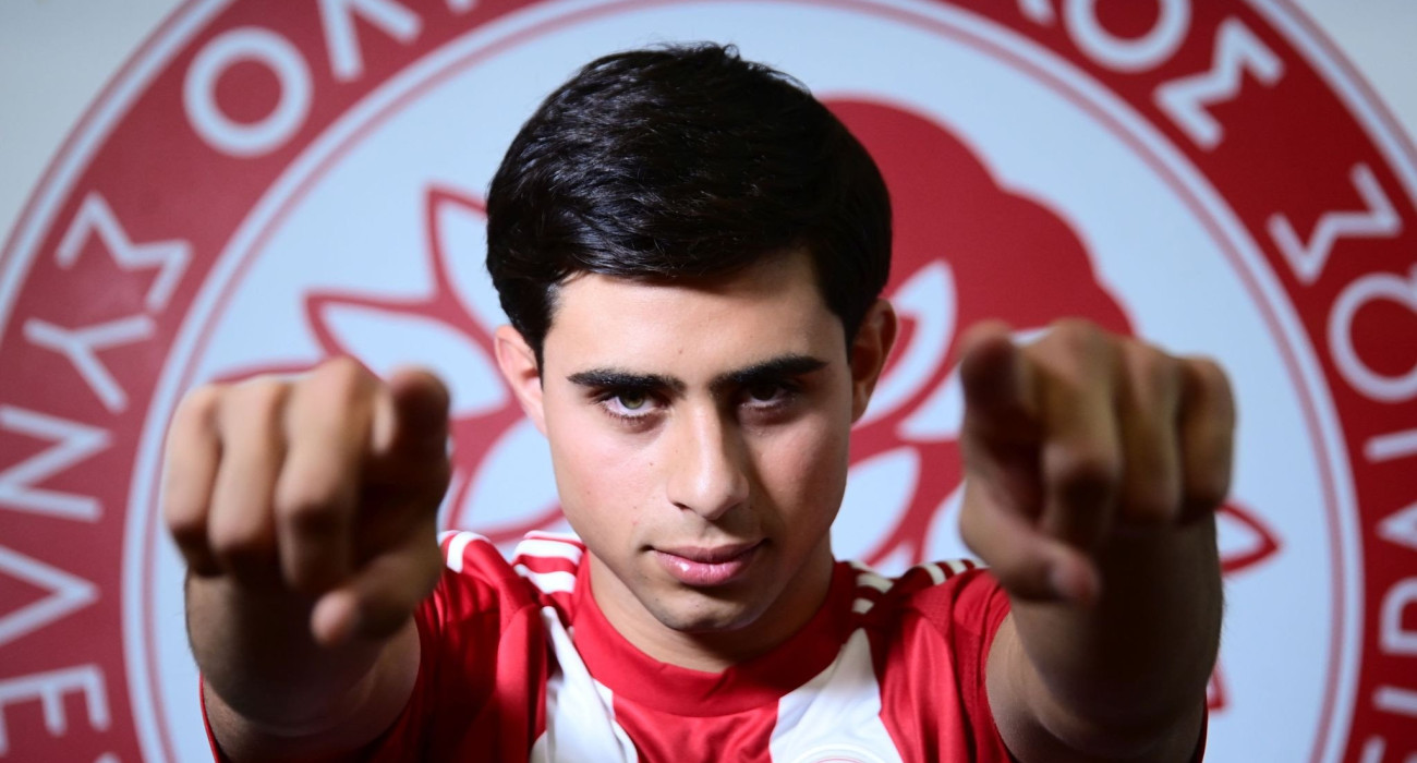 Ο Λορέντσο Σιπιόνι στα «ερυθρόλευκα»/ Πηγή: olympiacos.org