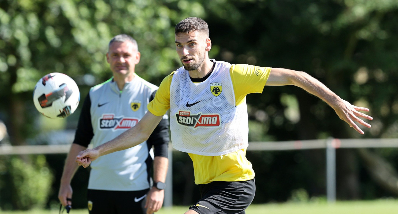 Ο Γεράσιμος Μήτογλου σε προπόνηση της ΑΕΚ / Πηγή: Eurokinissi