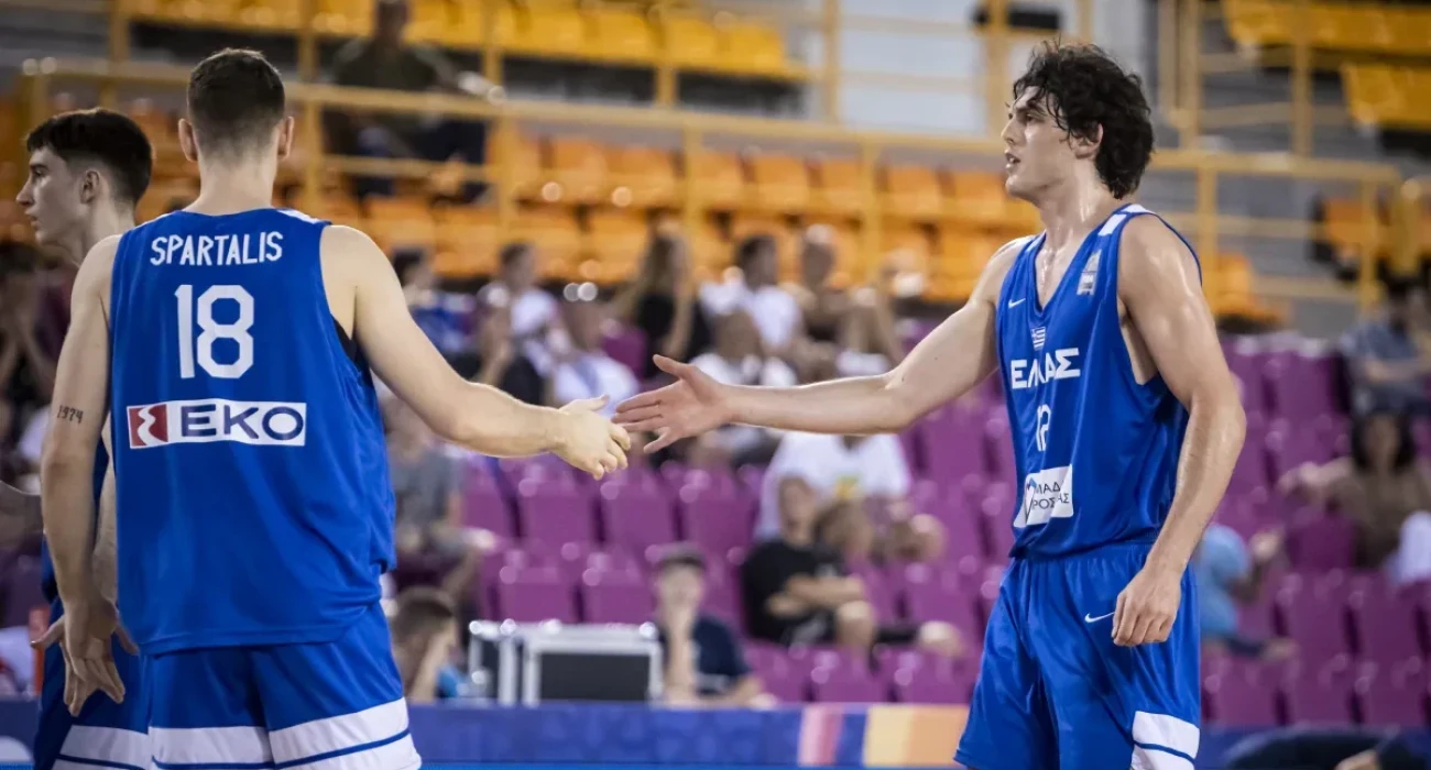 Σούλης και Σπάρταλης πανηγυρίζουν, Πηγή: FIBA