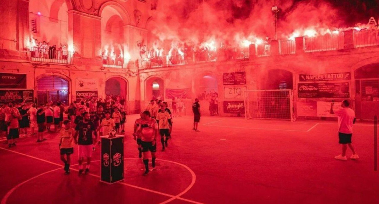 Στιγμιότυπο από τον τελικό του Scugnizzo Cup στη Νάπολη / Screenshot