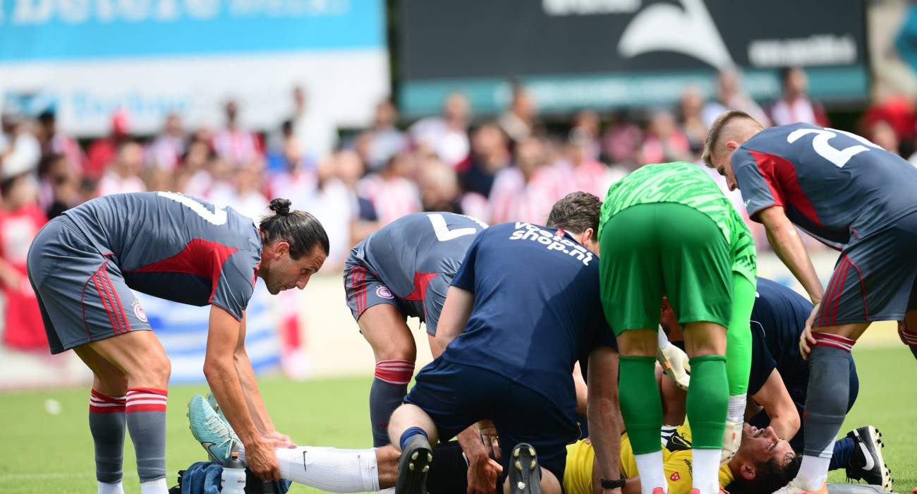 Η στιγμή τραυματισμού του παίκτη της Μπρέντα / Πηγή: Eurokinissi