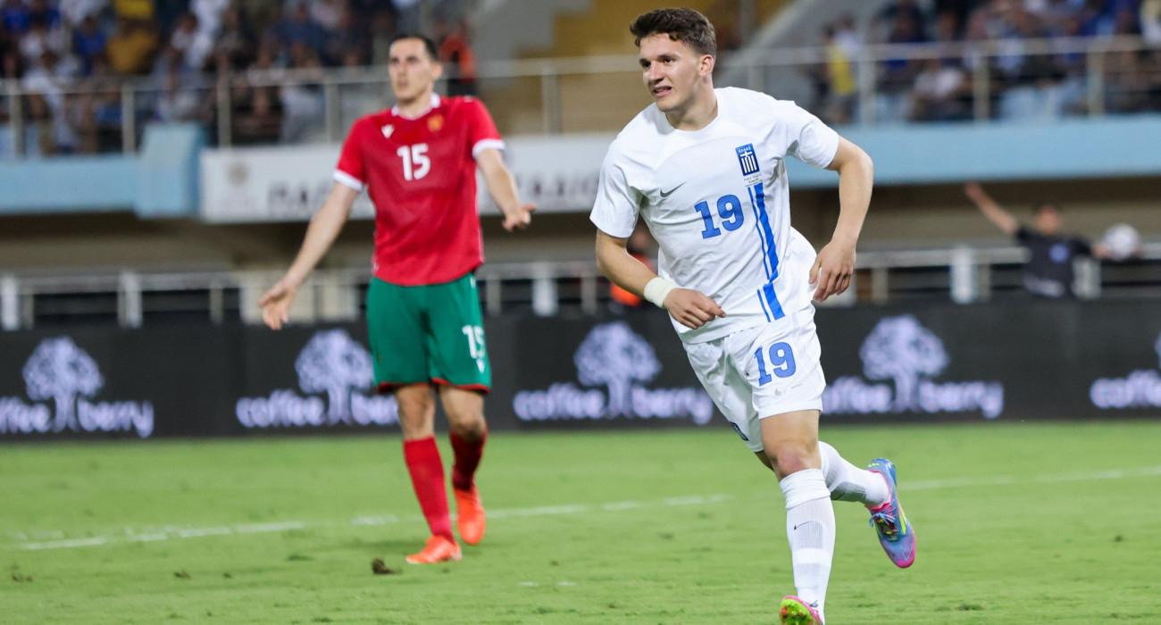 Ο Χρήστος Τζόλης με την Εθινική Ελλάδας/Πηγή: Eurokinissi