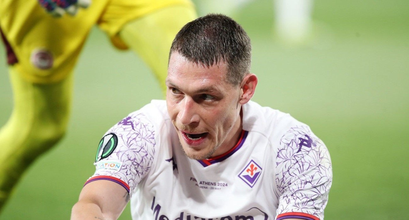 Ο Αντρέα Μπελότι στον τελικό του Conference League απέναντι στον Ολυμπιακό / Πηγή: Eurokinissi