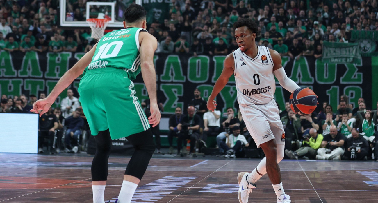 Ο Τι Τζέι Σορτς και ο Κώστας Σλούκας/ Πηγή: Intime